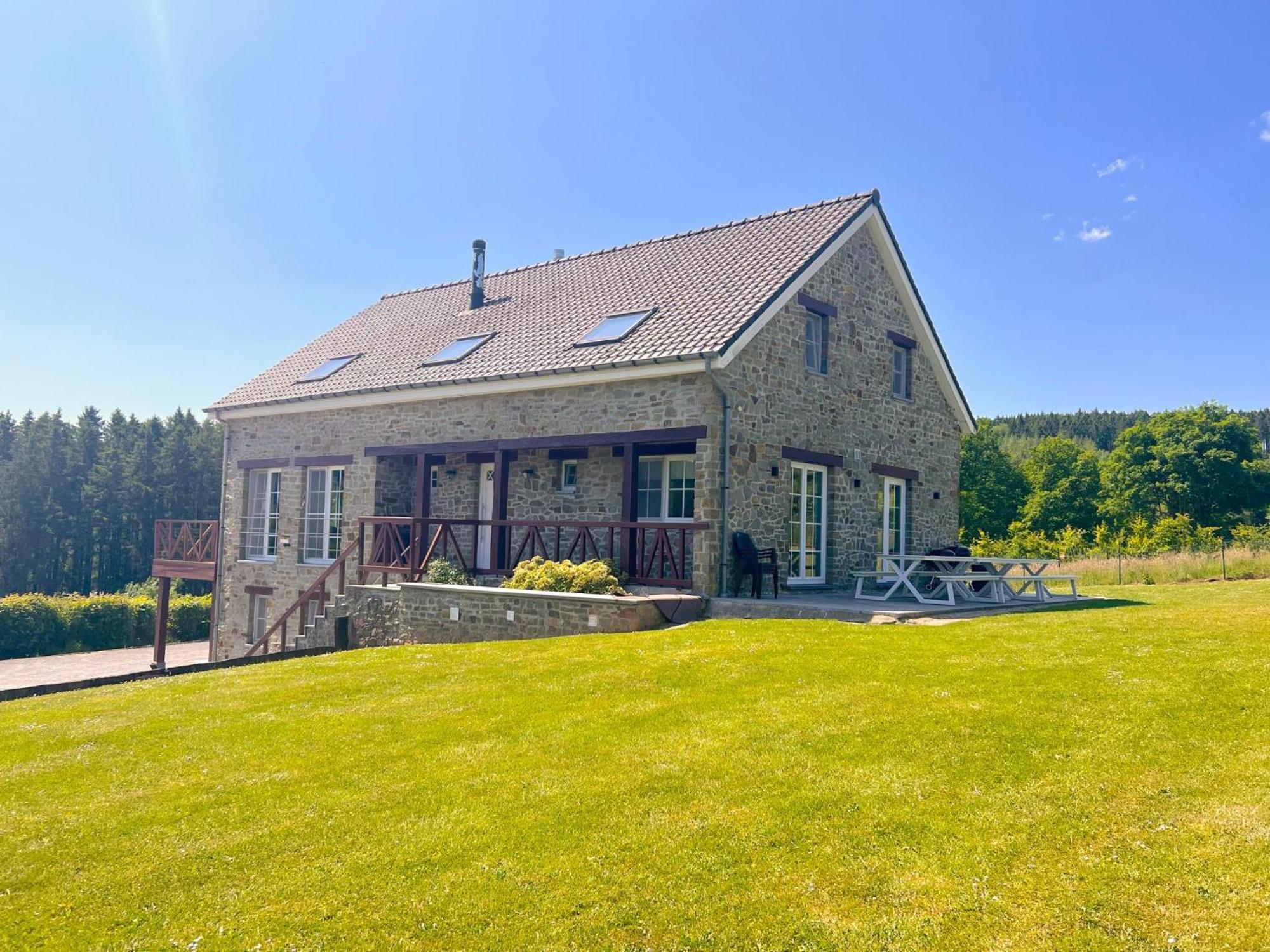 Sur Les Thiers Vila Lierneux Exterior foto